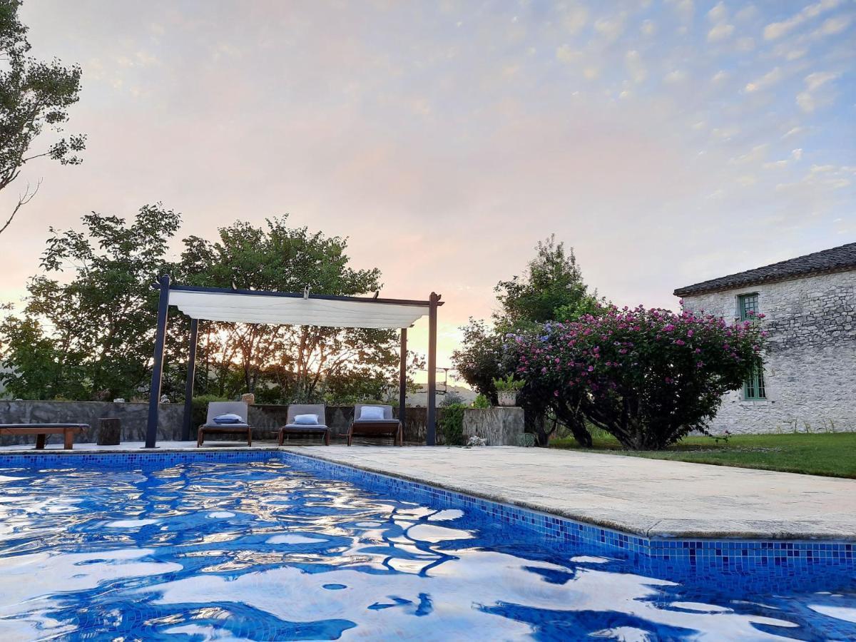 Отель Manoir Le Moulinal47 - Vue Panoramique Курбиак Экстерьер фото