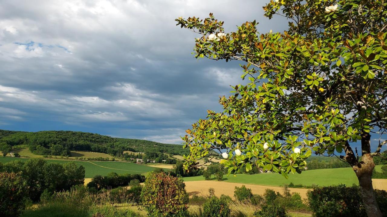 Отель Manoir Le Moulinal47 - Vue Panoramique Курбиак Экстерьер фото