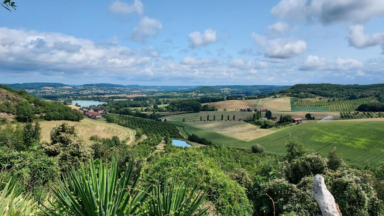 Отель Manoir Le Moulinal47 - Vue Panoramique Курбиак Экстерьер фото