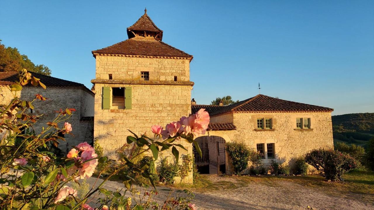 Отель Manoir Le Moulinal47 - Vue Panoramique Курбиак Экстерьер фото