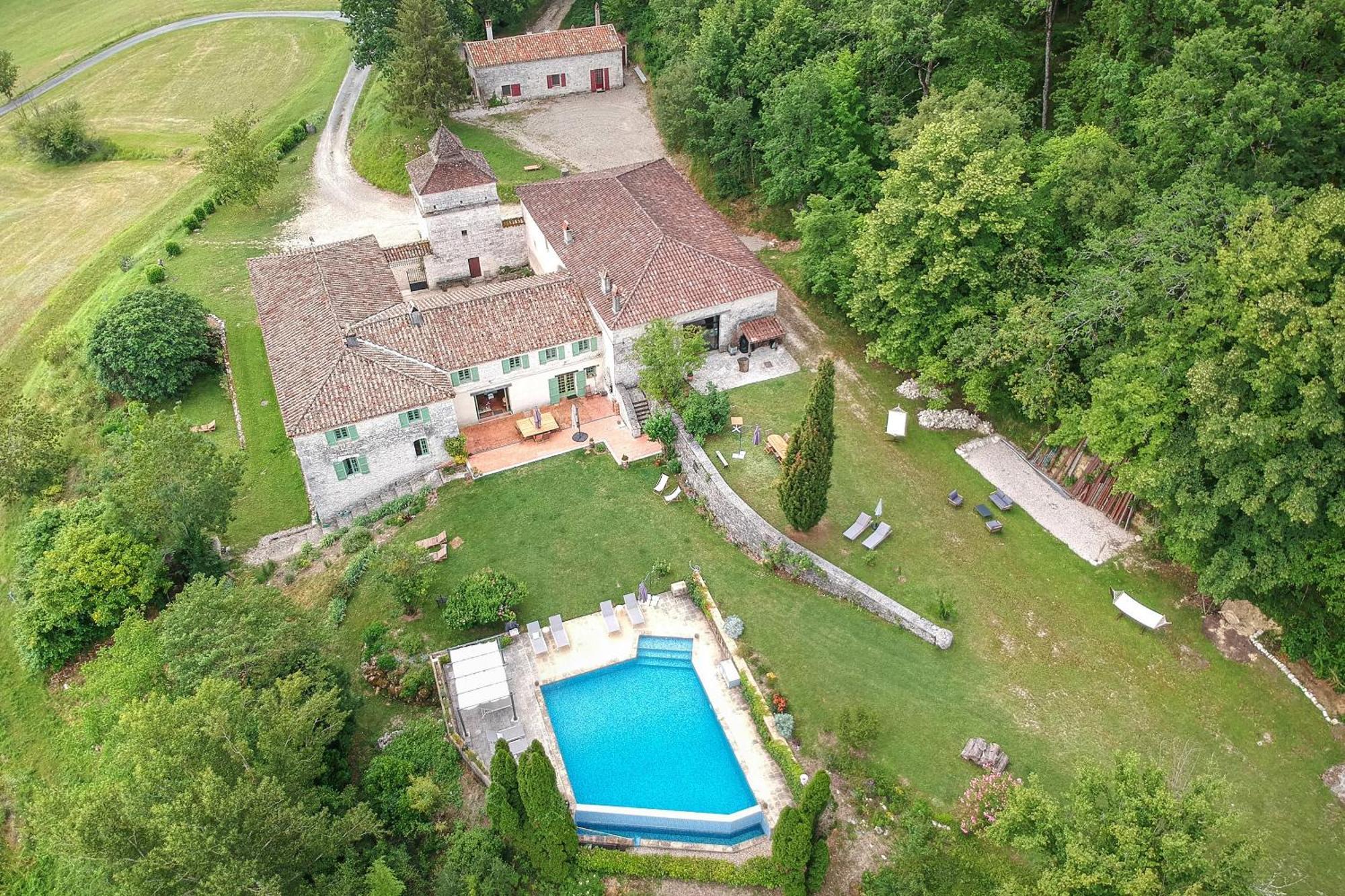 Отель Manoir Le Moulinal47 - Vue Panoramique Курбиак Экстерьер фото